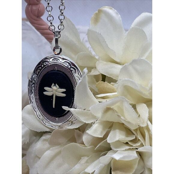 Dainty Cameo Dragonfly Locket Silver Easter Mom Sister Daughter Gift Wedding New - Picture 4 of 12